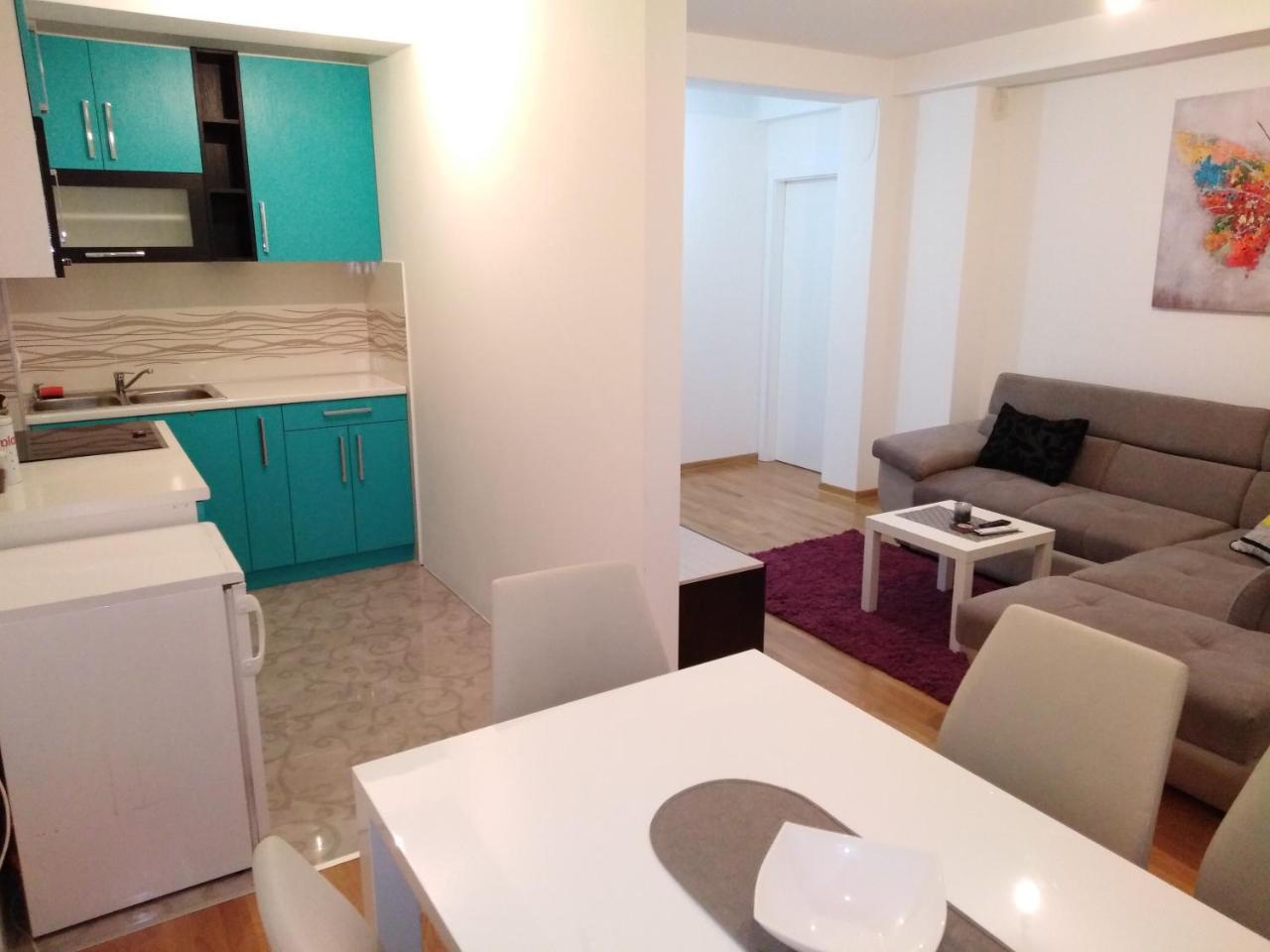 Butterfly Apartment Čačak Екстериор снимка